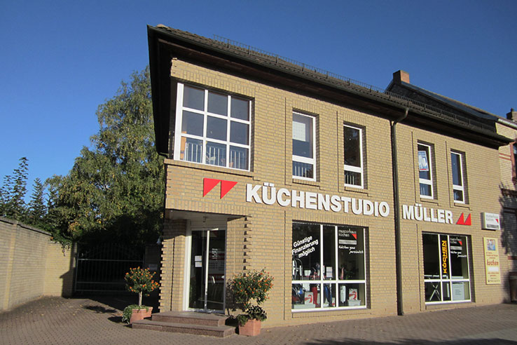 kuechenguide.com-Mueller-Kuechenstudio-mood00-Aussenansicht_1-web